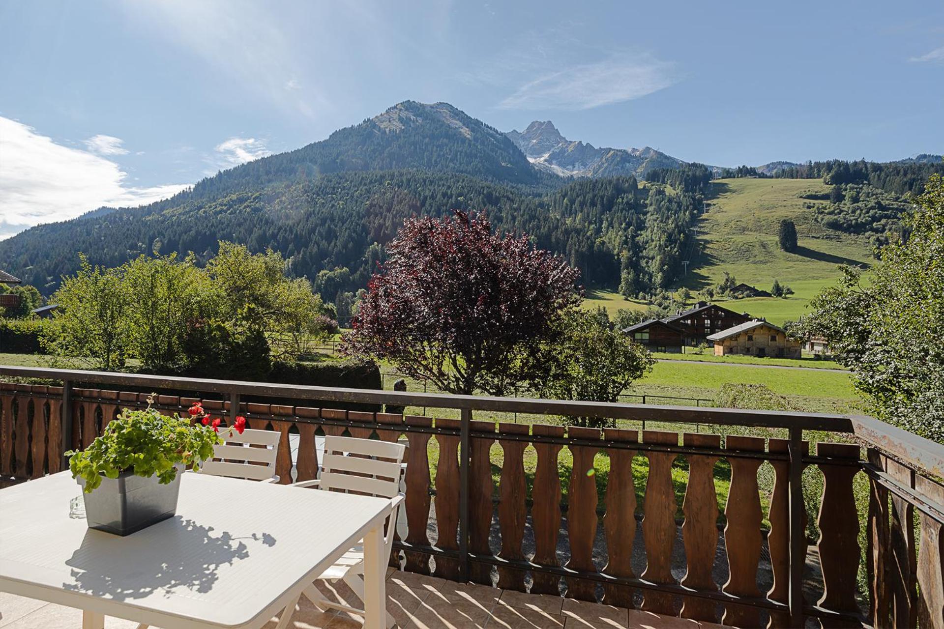 Chalet Les 4 Saisons - Ski, Parking Et Jardin La Chapelle-d'Abondance Exterior photo